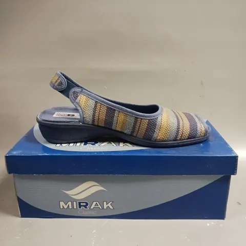 BOXED PAIR OF MIRAK CLASSIC OPEN TOE SLIP ON SANDLES IN BLUE - SIZE 6