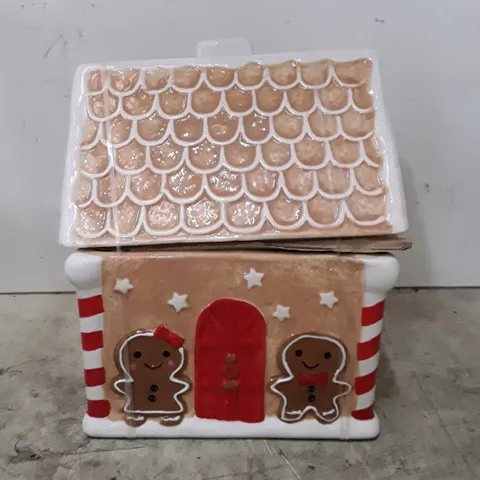BOX CONTAINING 2 BRAND NEW GINGERBREAD COOKIE JARS