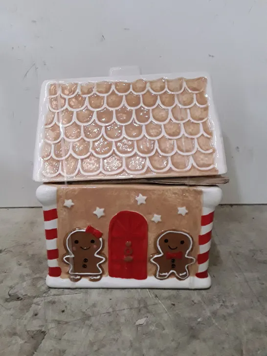 BOX CONTAINING 2 BRAND NEW GINGERBREAD COOKIE JARS