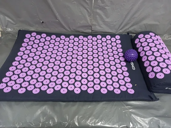 ACUPRESSURE MAT AND PILLOW SET