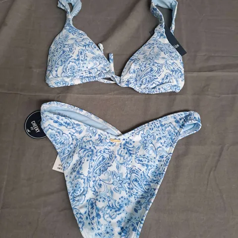 HOLLISTER CHEEKY BIKINI IN BLUE PAISLEY SIZE XS