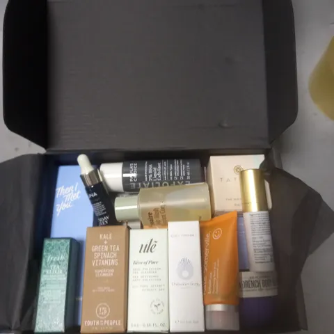 SPACENK BOX OF ASSORTED SKIN CARE MINIATURES TO INCLUDE DRUNK ELEPHANT, SOL DE JANEIRO AND PAULA'S CHOICE