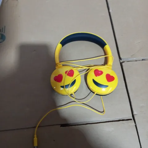 WIRED YELLOW EMOJI HEADPHONES 