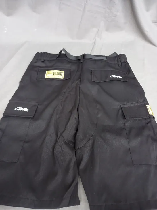 CORTEIZ BLACK CARGO SHORTS - LARGE