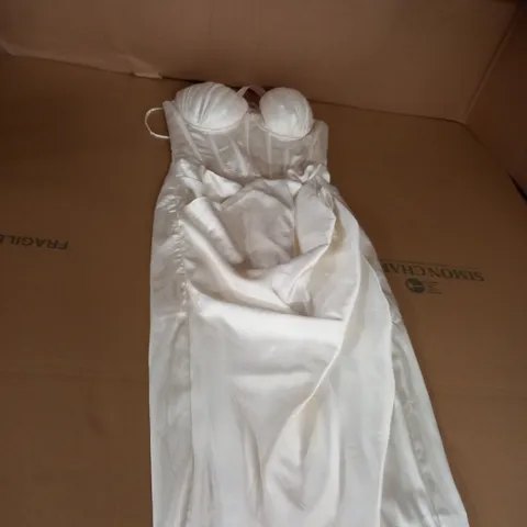 OH POLLY IVORY DRESS SIZE 8