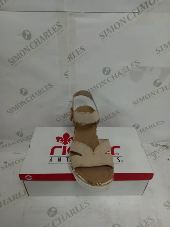 BOXED RIEKER BEIGE RASIED SANDAL SIZE 7.5