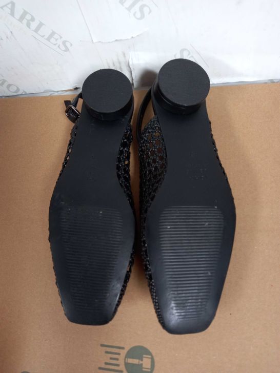 BOXED PAIR OF JOHN LEWIS SHOES (BLACK), SIZE 5 UK