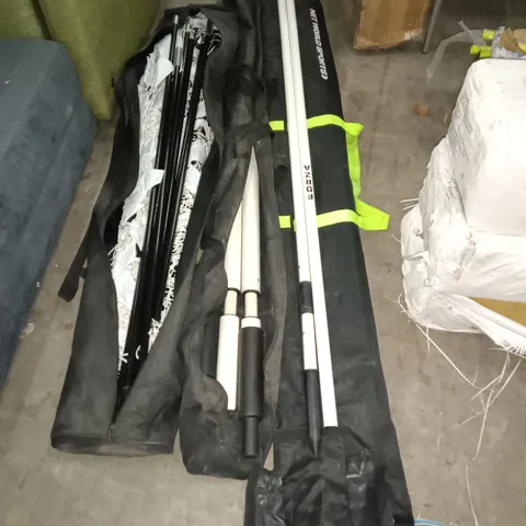 LOT OF ASSORTED SPORTING ITEMS TO INCLUDE POLE PACKS AND NET 