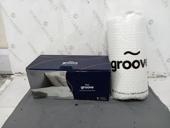 BOXED ORIGINAL GROOVE PILLOW 