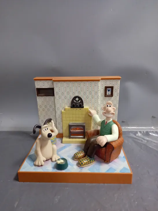 WALLACE AND GROMIT ALARM/RADIO