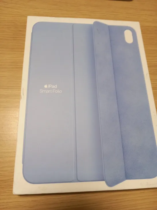 BOXED APPLE IPAD SMART FOLIO 10TH GENERATION