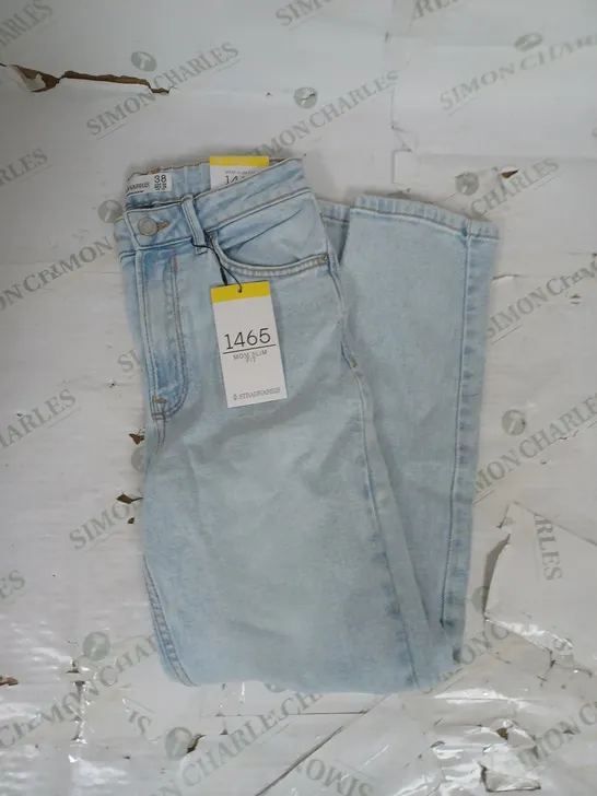 STRADIVARIOUS MOM SLIM FIT JEAN IN LIGHT BLUE DENIM SIZE 10 