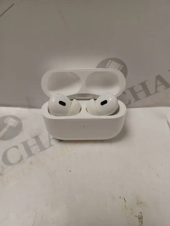 APPLE AIR POD PROS 