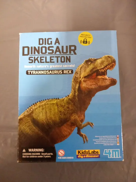 BOXED DIG A DINOSAUR SKELETON TYRANNOSAURUS REX 