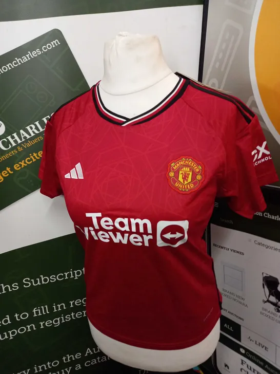 MANCHESTER UNITED FC FUL KIT WITH RUPEY 10 SIZE 24