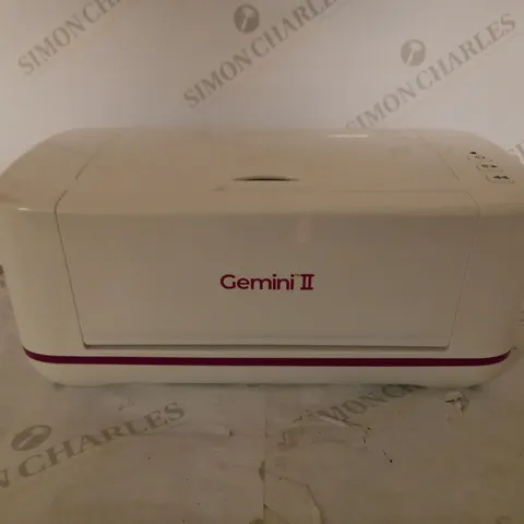 CRAFTER'S COMPANION GEMINI II DIE CUTTING & EMBOSSING MACHINE