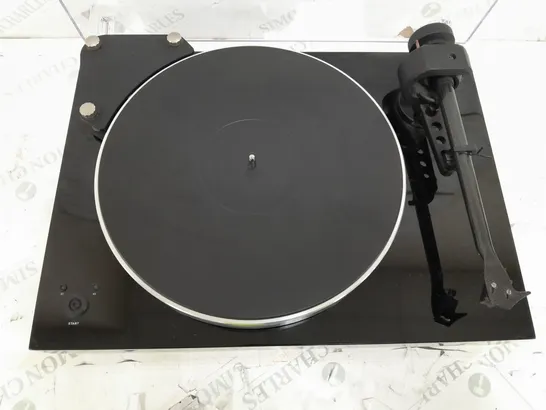 BOXED PRO-JECT XTENSION 9 SUPERPACK TURNTABLE