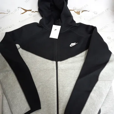 NIKE TECH FLEECE JACKET IN BLACK & GREY - LARGE