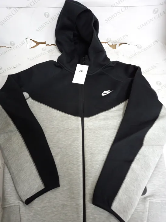 NIKE TECH FLEECE JACKET IN BLACK & GREY - LARGE