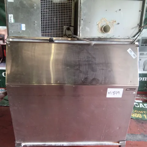 COMMERCIAL FOLLETT ICE MAKER WITH VENTILATION 