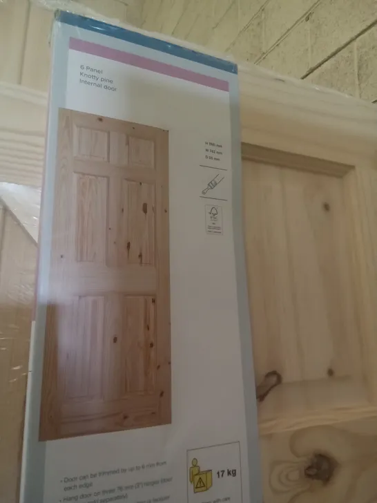 1981 X 762MM KNOTTY PINE INTERNAL DOOR 