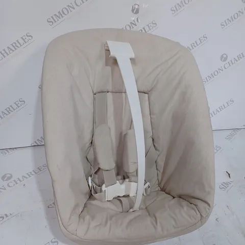 BABY SEAT