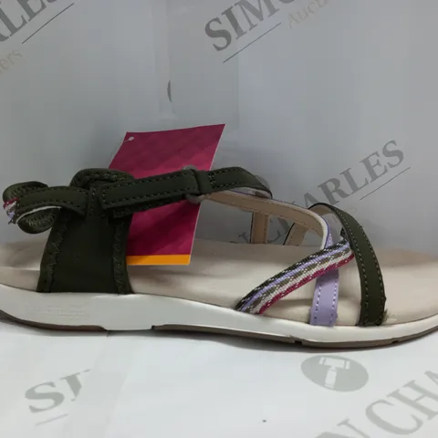 REGATTA LADY ROMA SANDALS SIZE 5