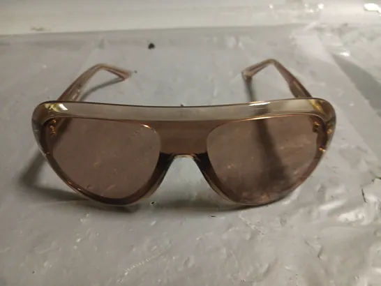 QUAY CLEAR BROWN FRAMED GLASSES IN CASE