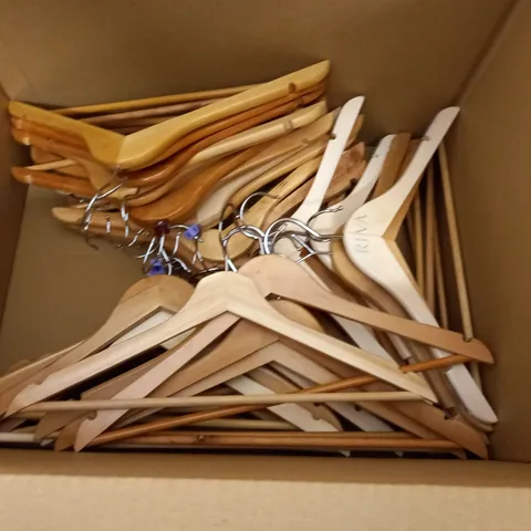 LOT OF WOODEN CLOTHES HANGERS 