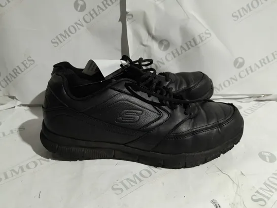 BOXED PAIR OF SKECHERS NAMPA SLIP RESISTANT BLACK WORK TRAINERS SIZE 11