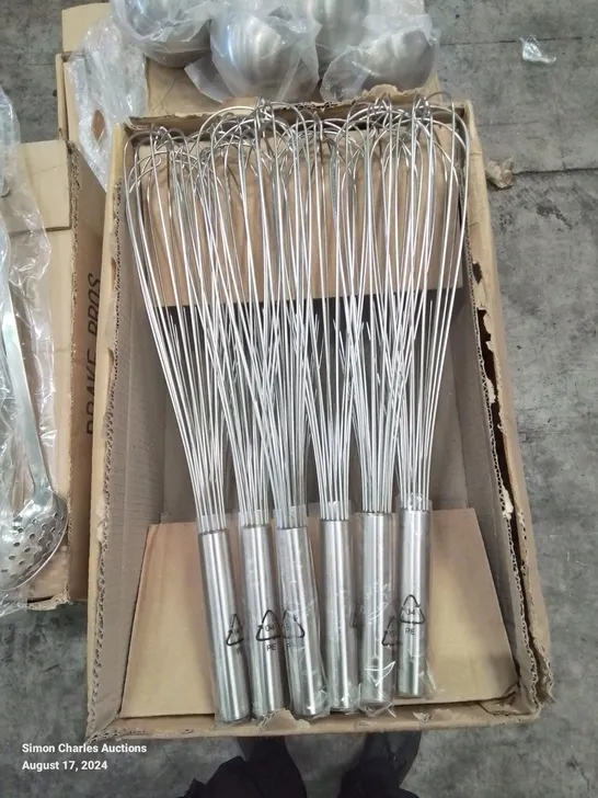 PALLET CONTAINING VARIOUS COOKING UTENSILS TO INCLUDE,APPROXIMATELY 80 16OZ LADLES, 160 SLOTTED SERVING SPOONS, 40 FISH SLICES, 96 METAL WHISKS AND 160 21OZ LADELS