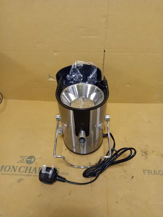 BAGOTTE WHOLE FRUIT AND VEGETABLE EASY CLEAN, 600W JUICER