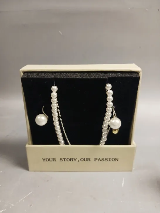 SGOLVER PEARL NECKLACE & EARRING SET 