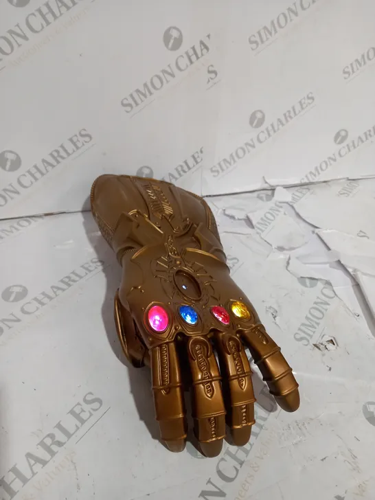 KIDS LED LIGHT UP GEMS INFINITY GAUNTLET