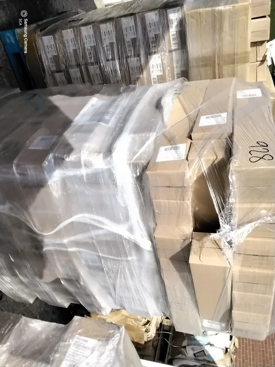 PALLET OF BRAND NEW 3M PEFC HEARTS ROLL WRAP - APPROXIMATELY 132 BOXES 9 PER BOX