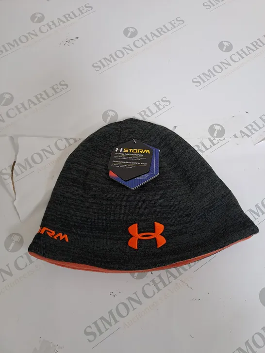 UNDER ARMOUR REVERSABE BEANIE HAT