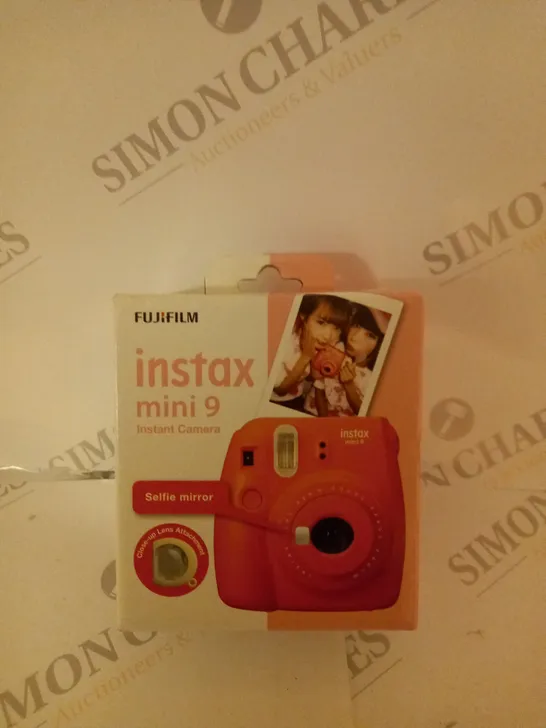 BRAND NEW BOXED FUJIFILM INSTAX MINI 9 INSTANT CAMERA