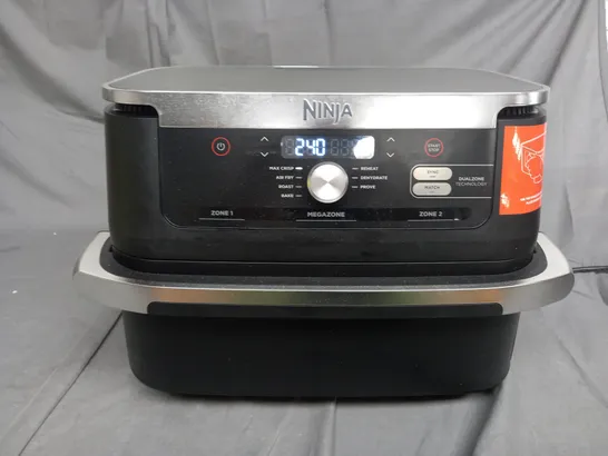 BOXED NINJA 10.4L FOODI FLEXDRAWER DUAL AIR FRYER AF500UK IN BLACK