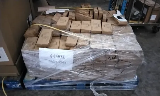 BRAND NEW PALLET OF APPROXIMATELY 400 BOXES CONTAINING 6 IPHONE 6/7/8 PLUS 2 PACK SCREEN PROTECTORS