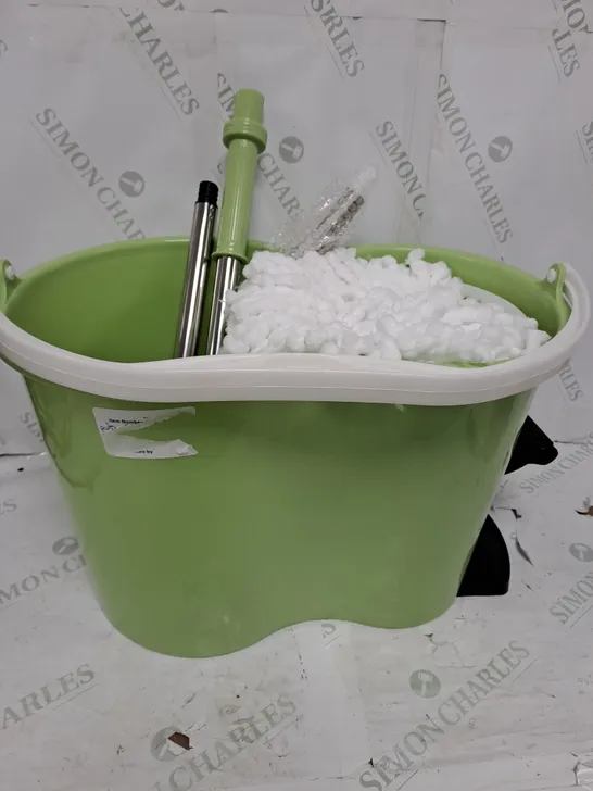 SPIN MOP AND BUCKET IN LIGHT GREEN