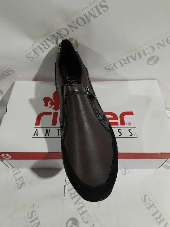 BOXED RIEKER SHOES IN BROWN - SIZE 6.5