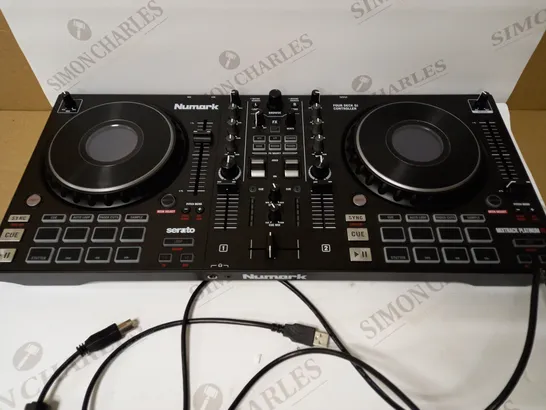 NUMARK MIXTRACK PLATINUM FX – DJ CONTROLLER FOR SERATO DJ