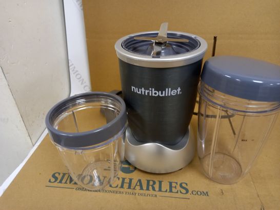 NUTRIBULLET 600 BLENDER 