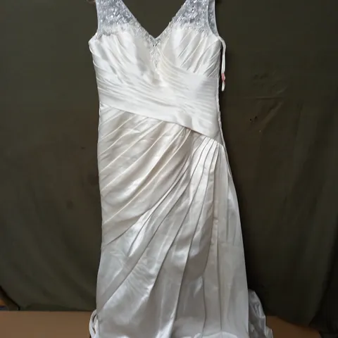 ROSETTA NICOLINI EMBELLISHED WEDDING DRESS IN IVORY - SIZE RNP3197