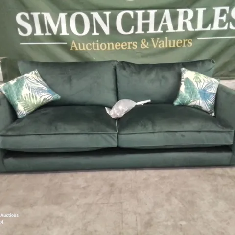 QUALITY DESIGNER 3 SEATER SOFT VELVET UPHOLSTERED GREEN SOFA WITH SCATTER CUSHIONS