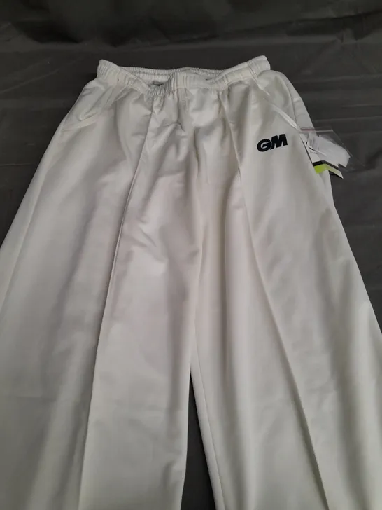 GM WHITE MAESTRO MENS CRICKET PANTS - SIZE 12