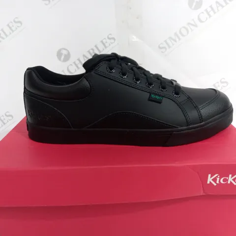 BOXED KICKERS TOVNI LO MIX LEATHER IN BLACK - SIZE 42