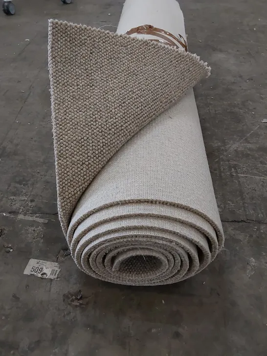 ROLL OF QUALITY CARPET // SIZE: UNSPECIFIED 