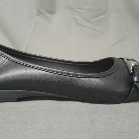 BOXED PAIR OF SOFIA PEEP TOE SLIP-ON SHOES IN BLACK EU SIZE 37