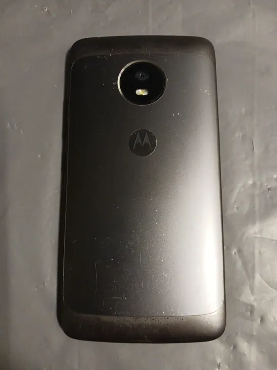 MOTOROLA MOTO G5 SMARTPHONE IN METALLIC GREY